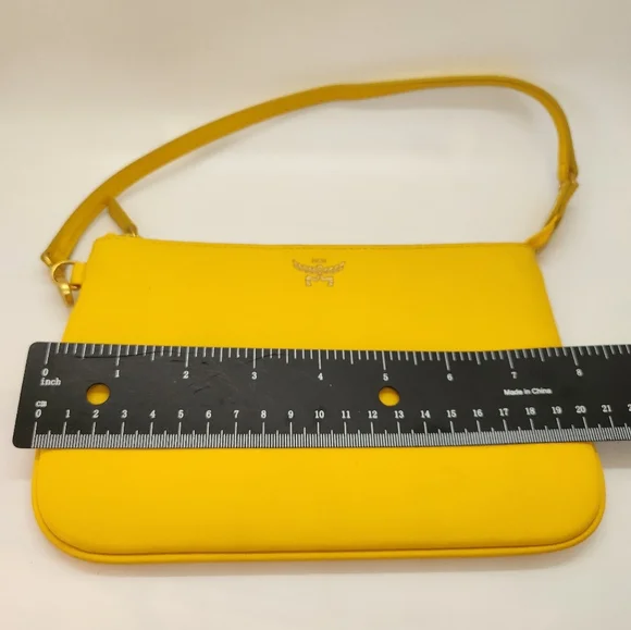MCM San Marcos Liz Shopper Yellow Leather Pochette - Picture 11 of 12